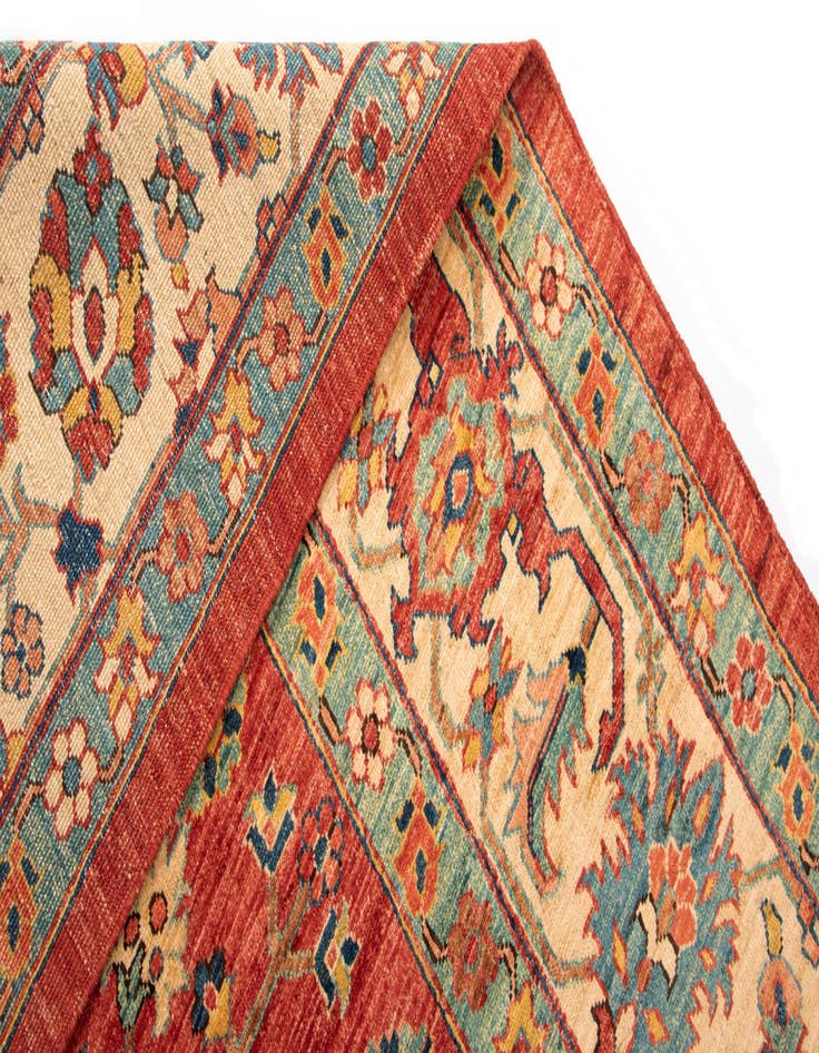 Detail image of 8' 2 x 10' 2 Sara Wool Rug