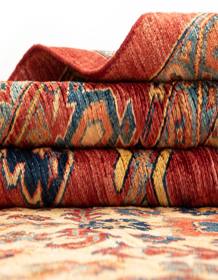 Detail image of 8' 2 x 9' 11 Sara Wool Rug