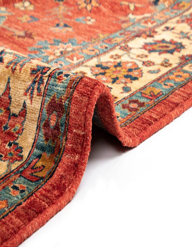 Detail image of 8' 2 x 10' Sara Wool Rug