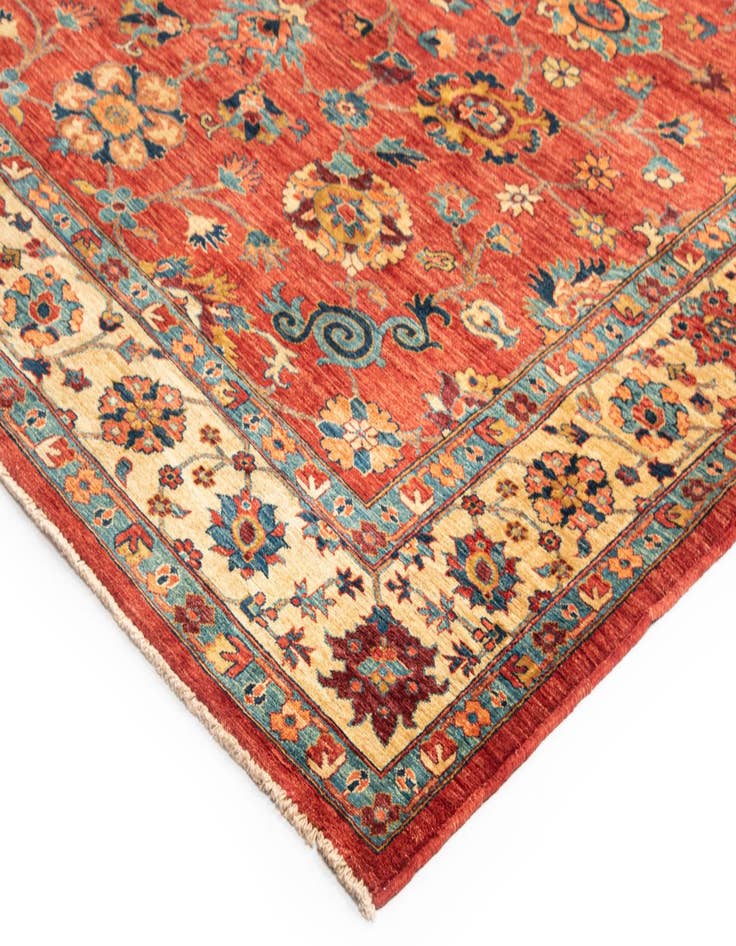 Detail image of 8' 2 x 10' Sara Wool Rug