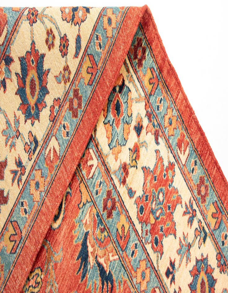 Detail image of 8' 2 x 10' Sara Wool Rug
