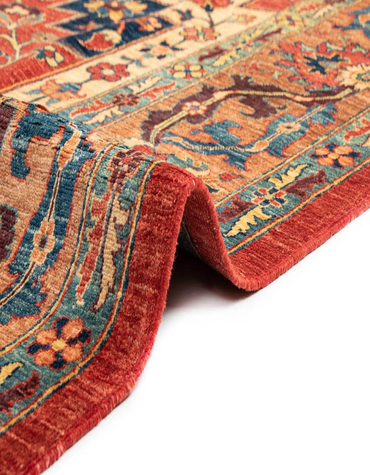 Detail image of 8' 6 x 10' 10 Sara Wool Rug