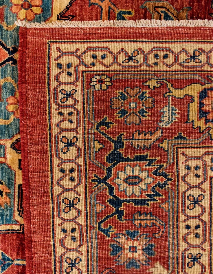 Detail image of 6' 6 x 8' 10 Sara Rug