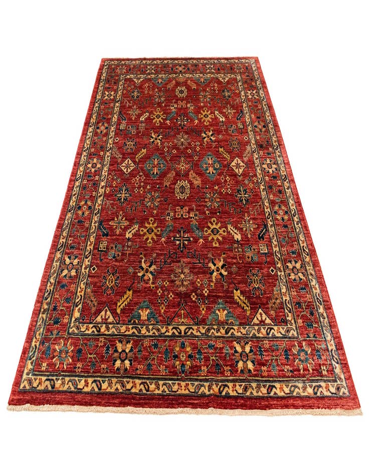 Detail image of 7' 1 x 8' 11 Sara Rug