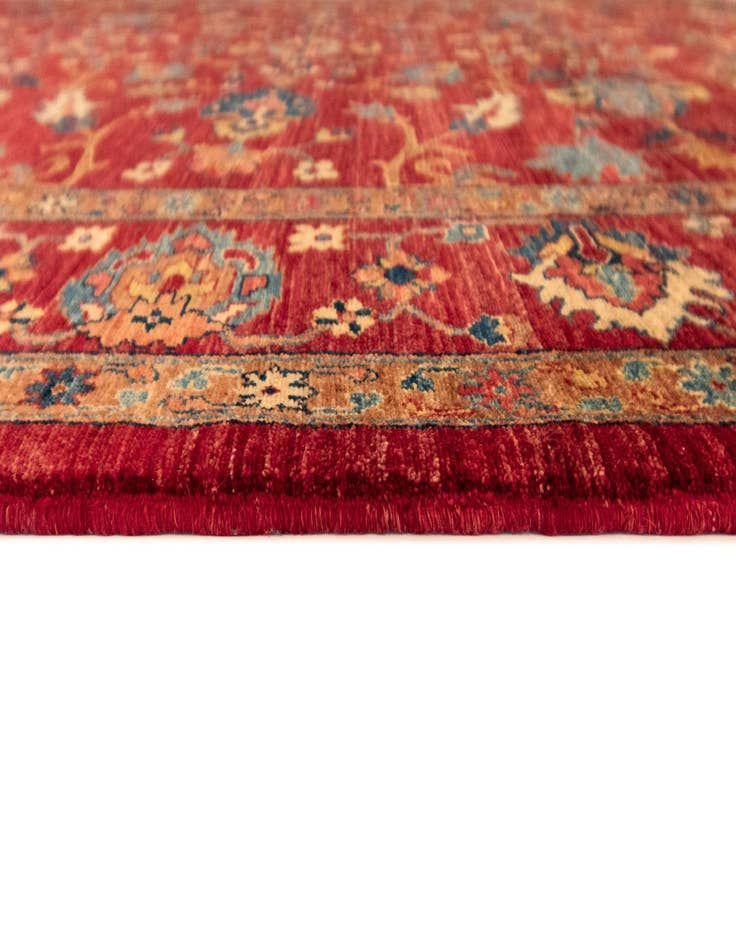 Detail image of 7' 3 x 9' 3 Sara Wool Rug