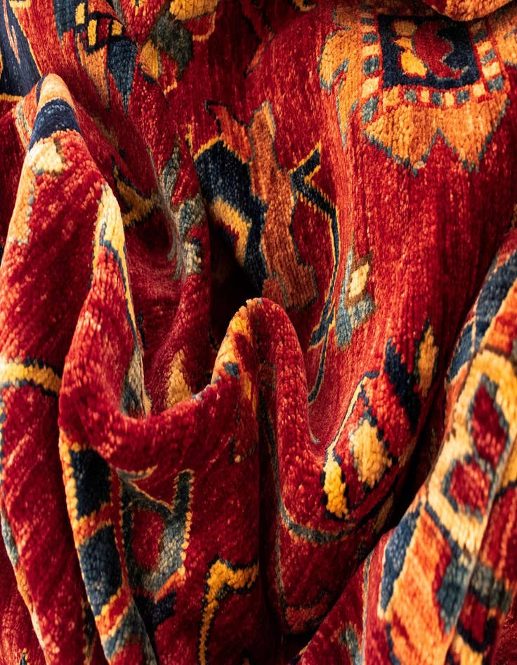 Detail image of 6' 4 x 8' 4 Sara Wool Rug