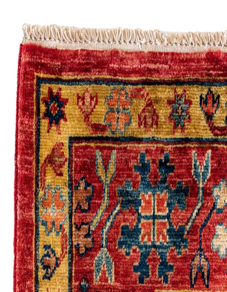 Detail image of 5' 11 x 7' 7 Sara Wool Rug