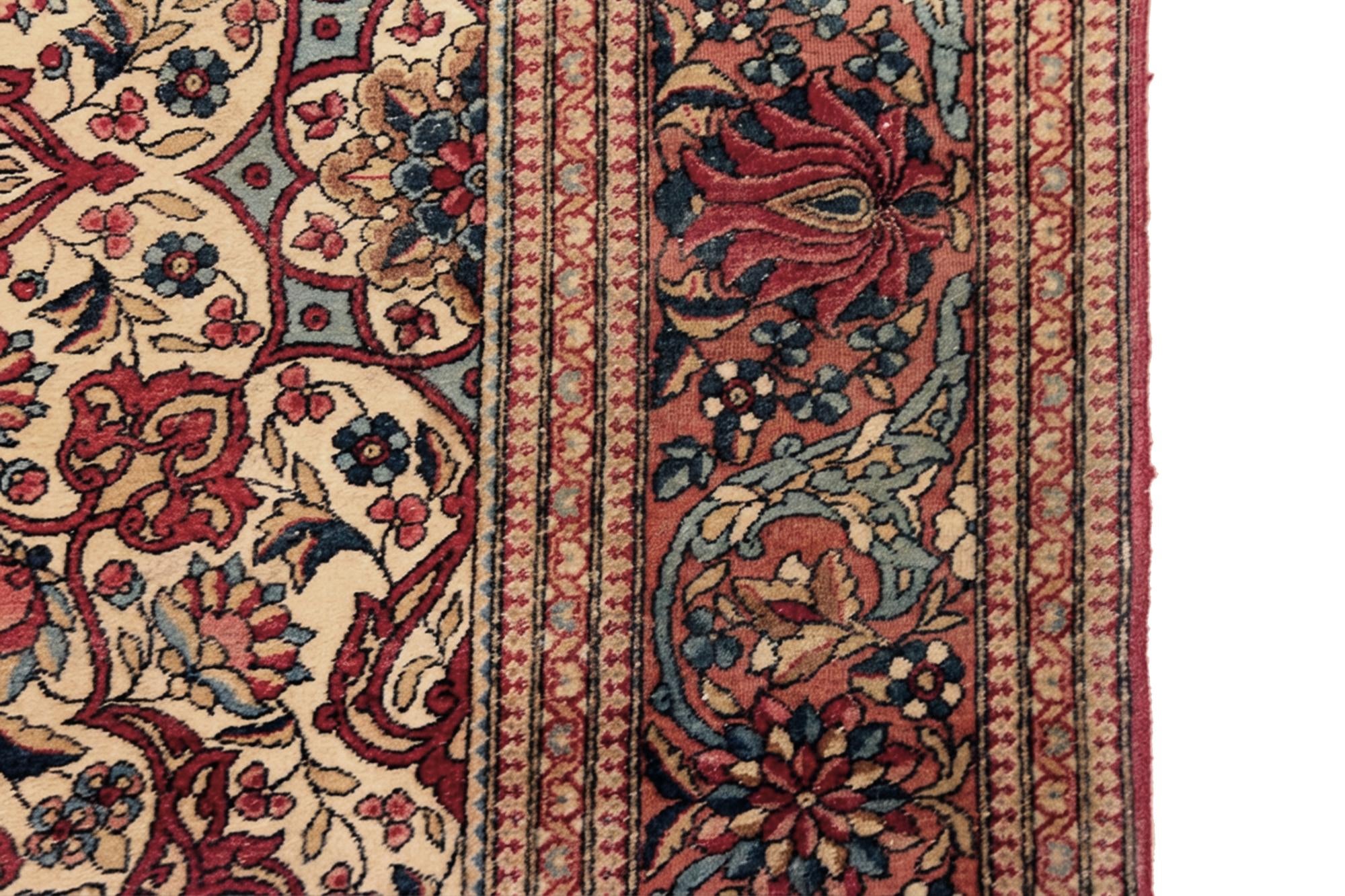 4' 7 x 6' 11 Hand Knotted Sarough Persian Wool Rug
