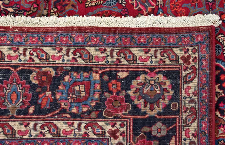 6' 10 x 9' 7 Sarough Wool Rug