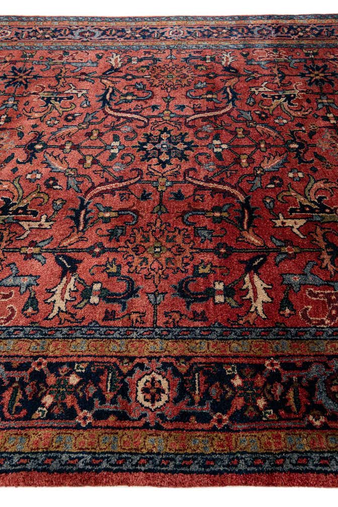 7' x 10' 6 Hand Knotted Sarough Wool Rug