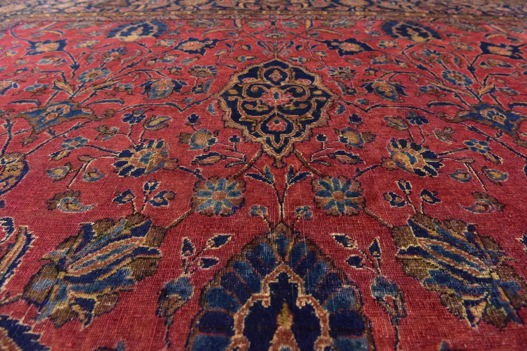 8' 9 x 11' Hand Knotted Sarough Persian Wool Rug