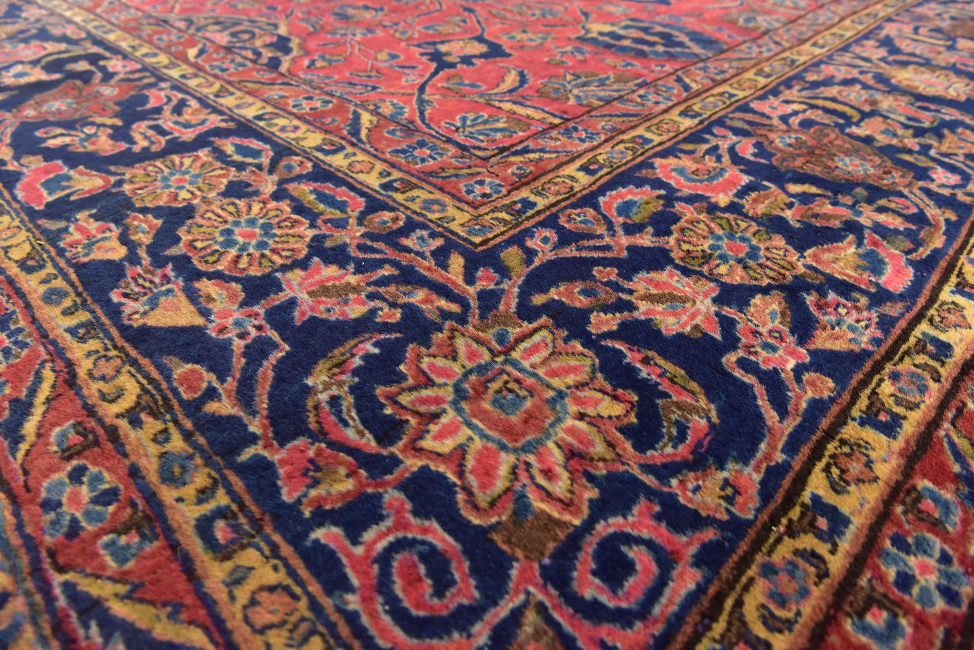 8' 9 x 11' Hand Knotted Sarough Persian Wool Rug