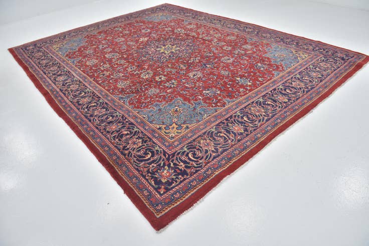 Detail image of 9' 10 x 13' Hand Knotted Sarough Persian Wool Rug
