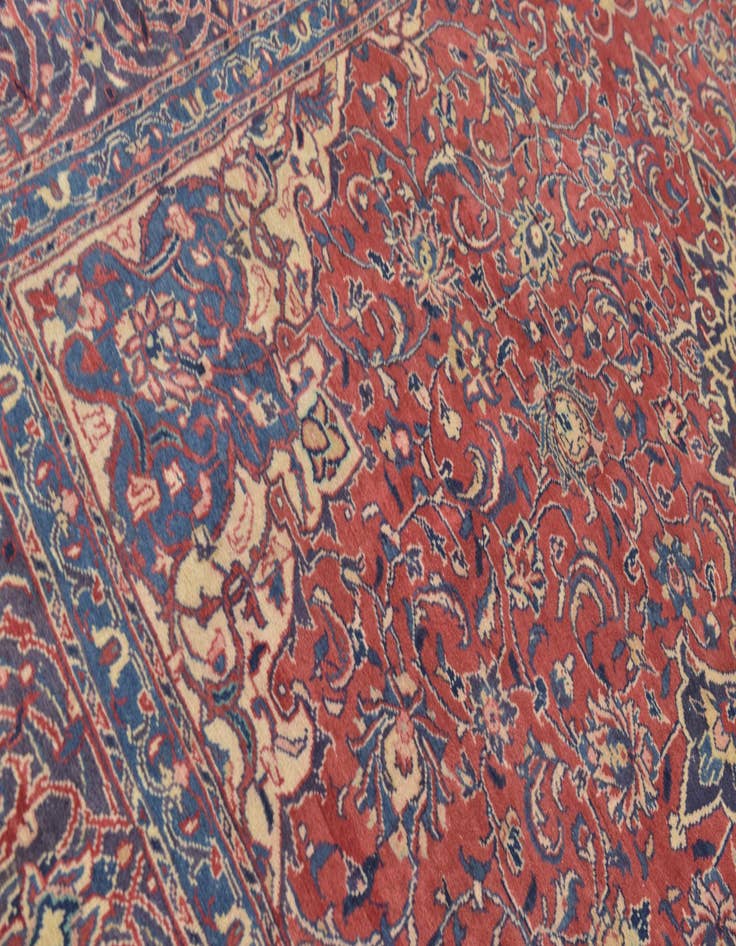 Detail image of 9' 8 x 13' 4 Hand Knotted Sarough Persian Wool Rug