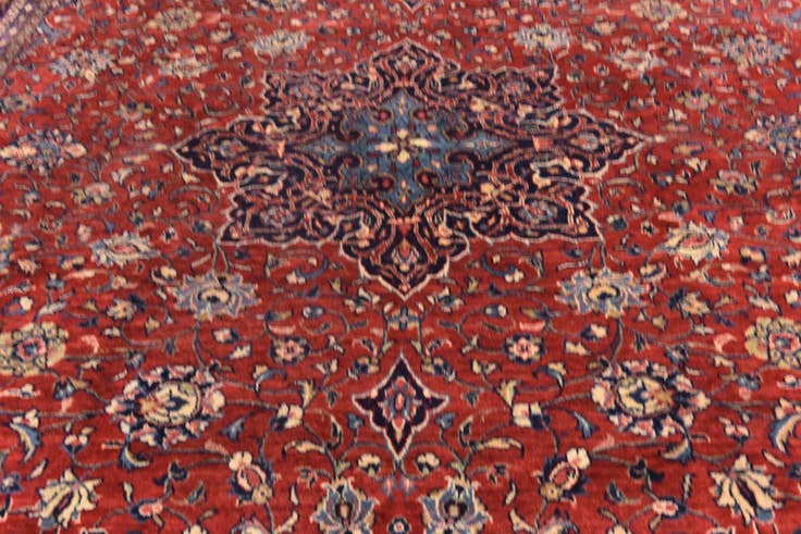 Detail image of 9' 9 x 13' Hand Knotted Sarough Persian Wool Rug