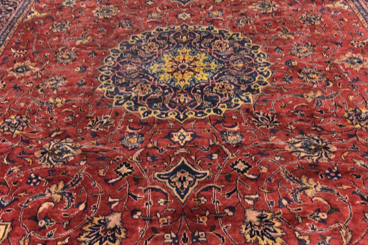 Detail image of 9' 10 x 13' Hand Knotted Sarough Persian Wool Rug