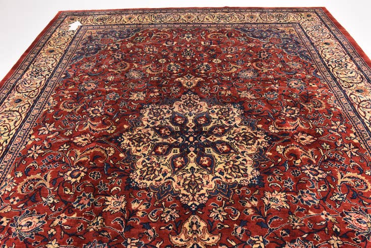 Detail image of 10' x 13' 5 Hand Knotted Sarough Persian Wool Rug