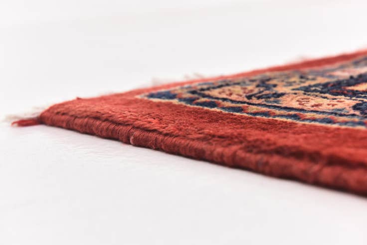 Detail image of 10' x 13' 5 Hand Knotted Sarough Persian Wool Rug