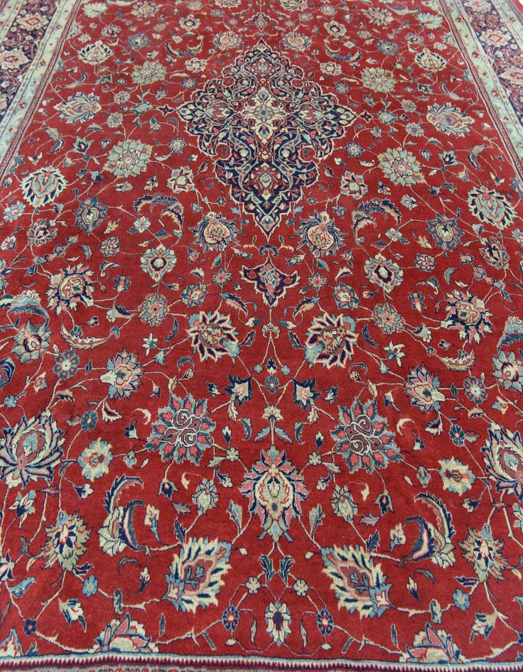 Detail image of 10' 4 x 12' 9 Hand Knotted Sarough Persian Wool Rug