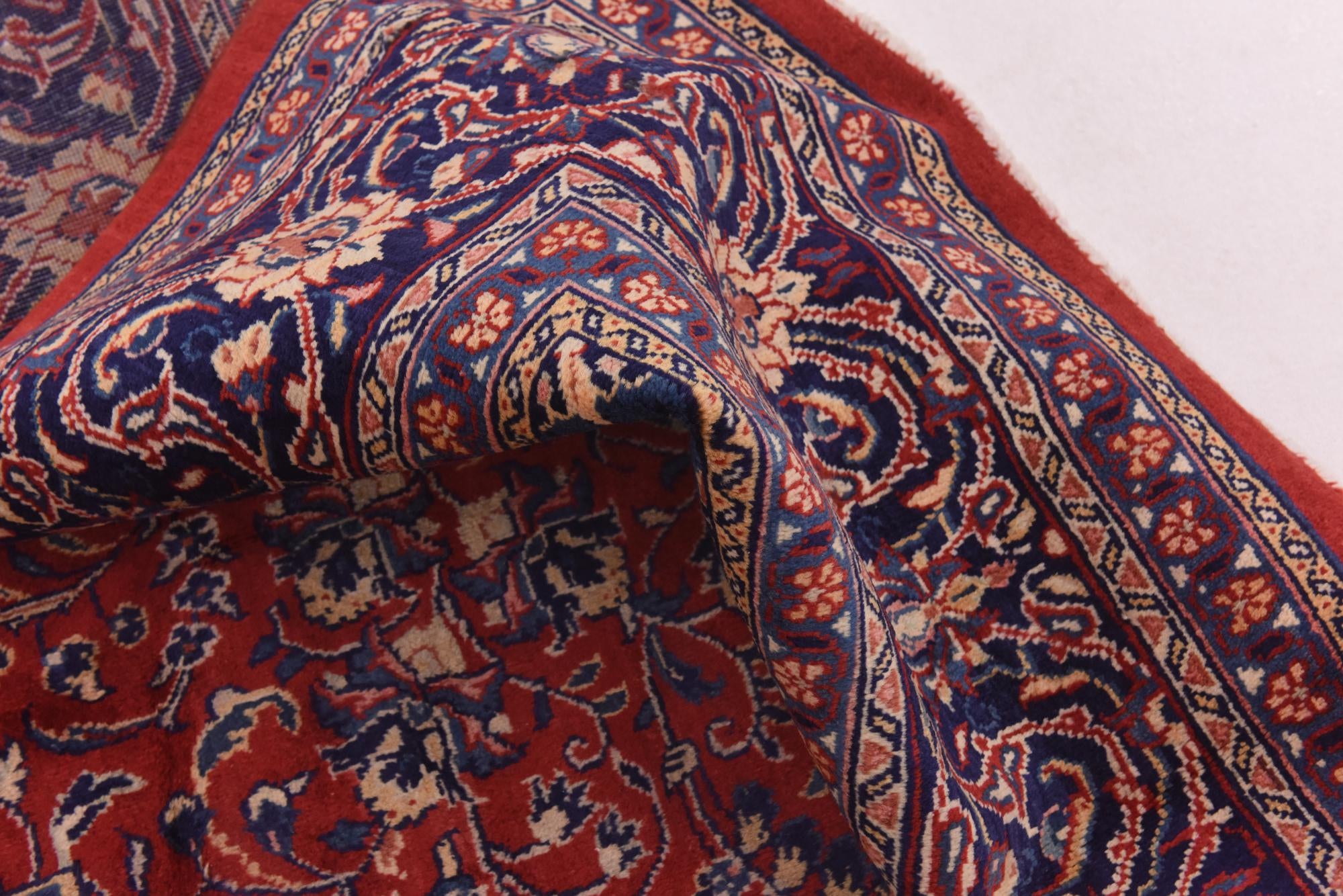 9' 10 x 12' 10 Hand Knotted Sarough Persian Wool Rug