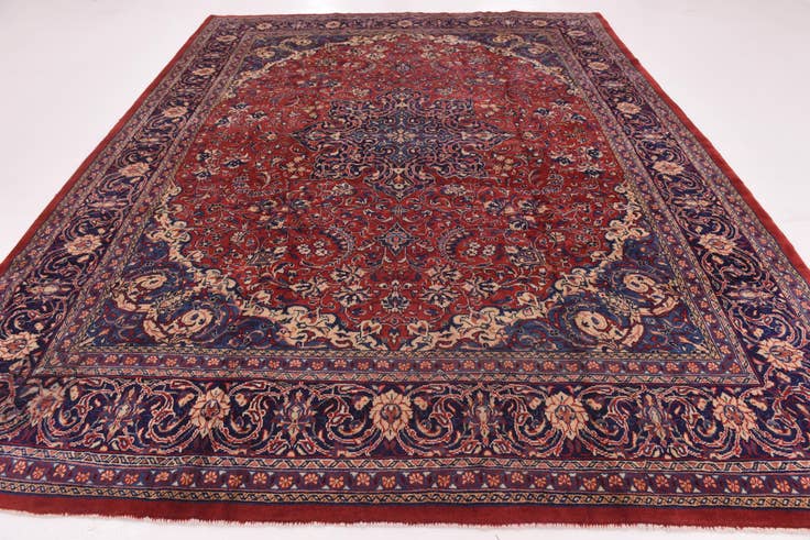 Detail image of 9' 10 x 12' 10 Hand Knotted Sarough Persian Wool Rug