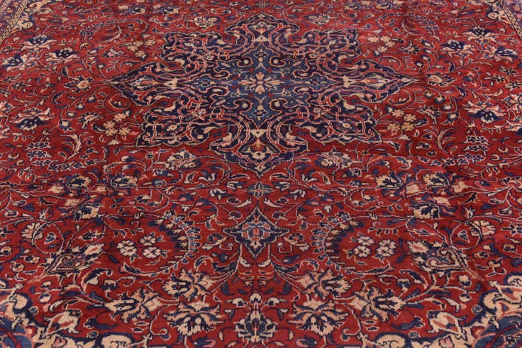 Detail image of 9' 10 x 12' 10 Hand Knotted Sarough Persian Wool Rug