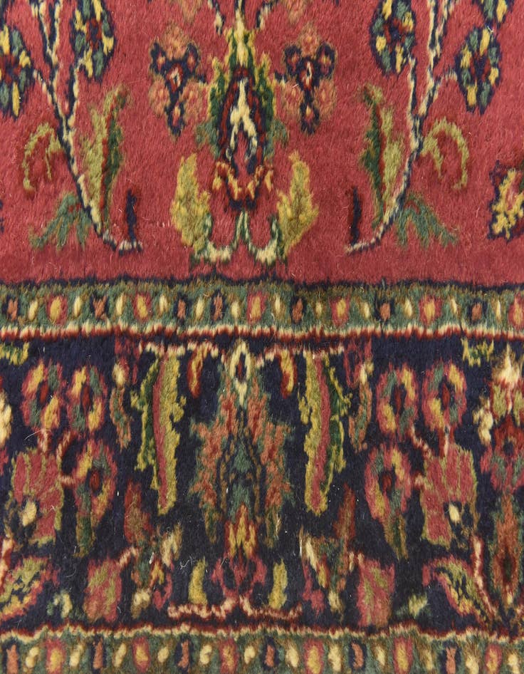 Detail image of 3' x 5' 5 Hand Knotted Sarough Wool Rug