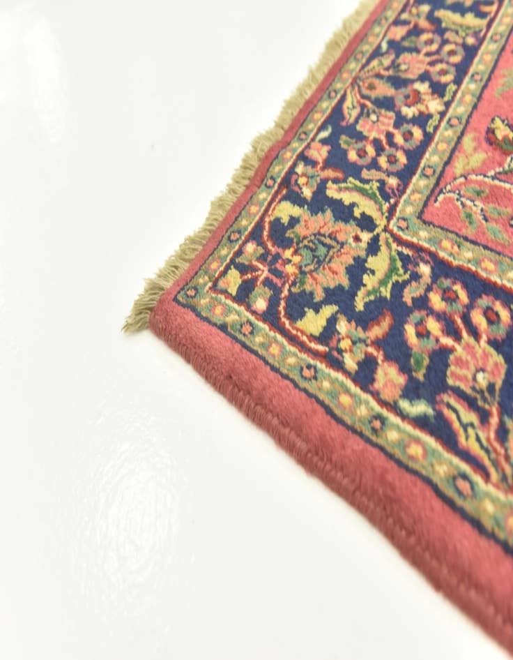 Detail image of 3' x 5' 5 Hand Knotted Sarough Wool Rug