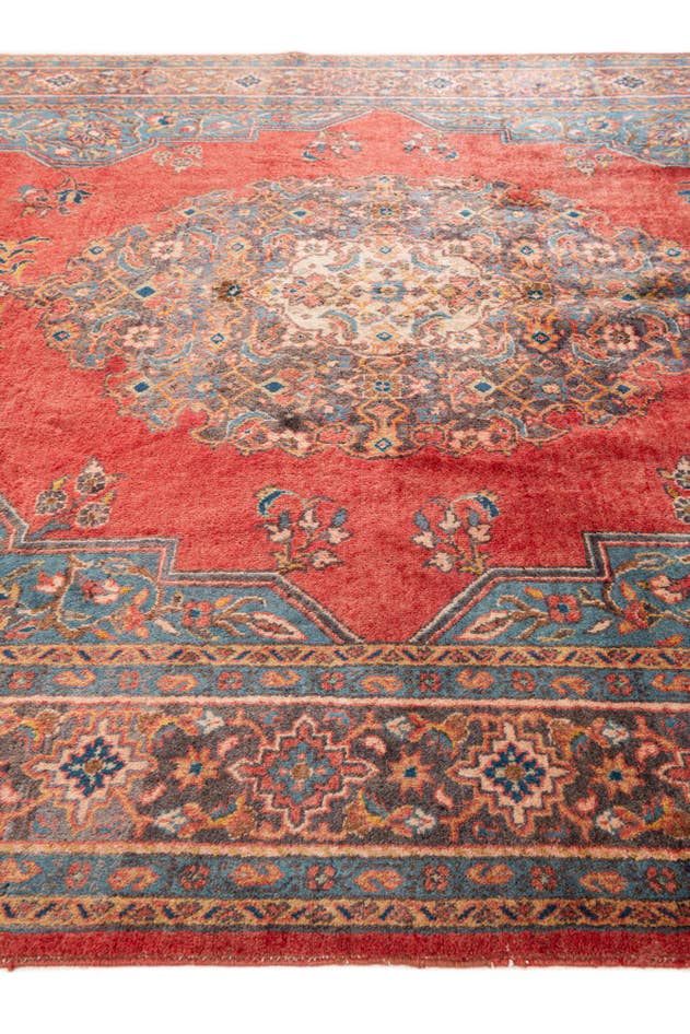 Detail image of 7' 4 x 10' 8 Hand Knotted Sarough Persian Wool Rug
