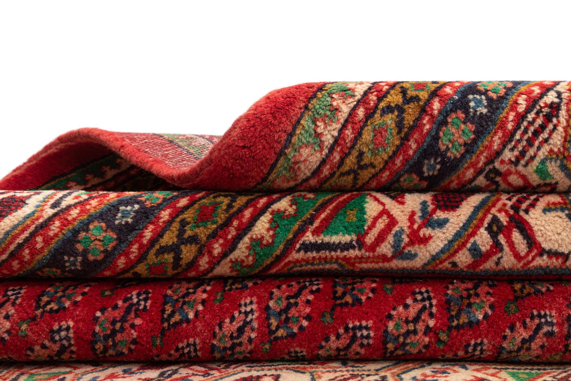 7' 1 x 10' 7 Sarouk Mir Wool Rug