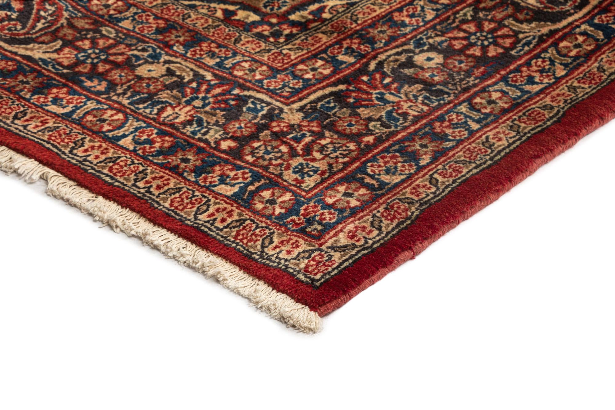 7' 1 x 10' 8 Sarouk Wool Rug