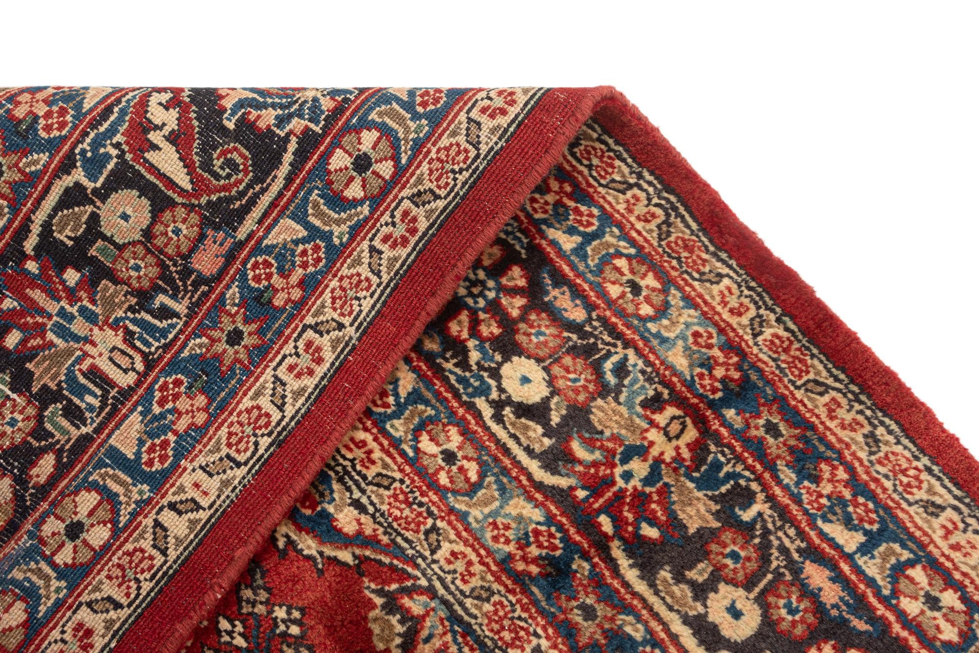 7' 1 x 10' 8 Sarouk Wool Rug