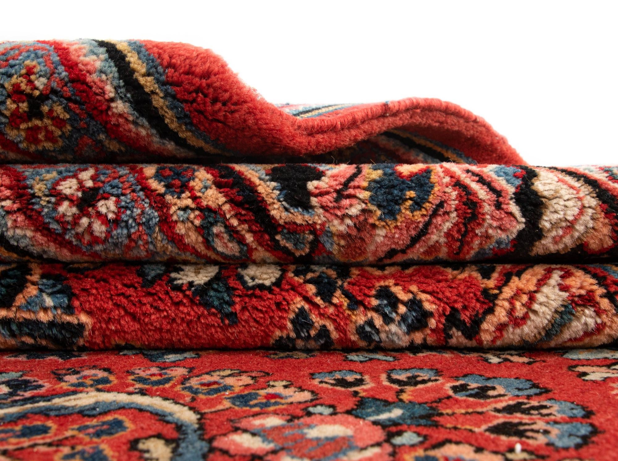 6' 11 x 10' 4 Sarouk Rug