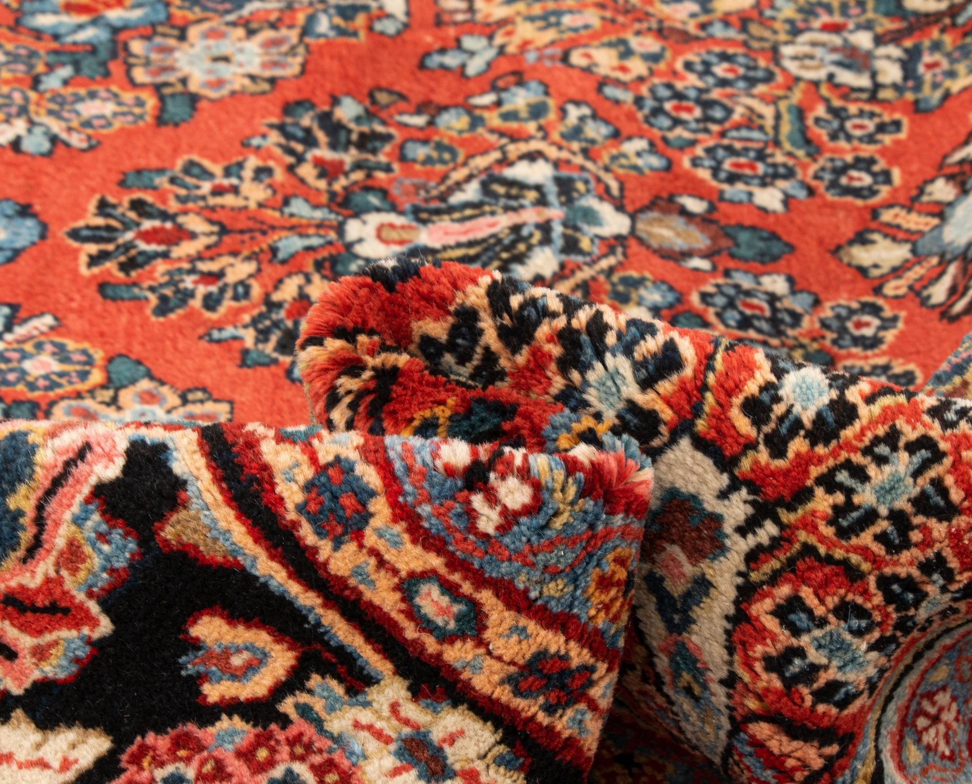 6' 11 x 10' 4 Sarouk Rug