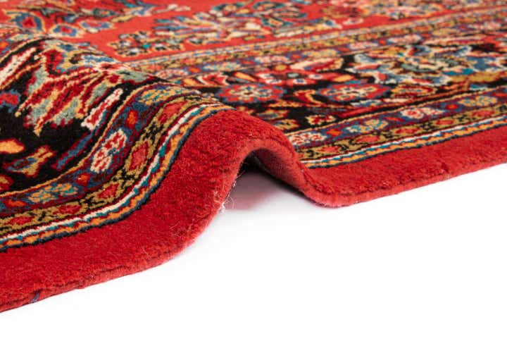 7' 11 x 10' 8 Sarouk Rug