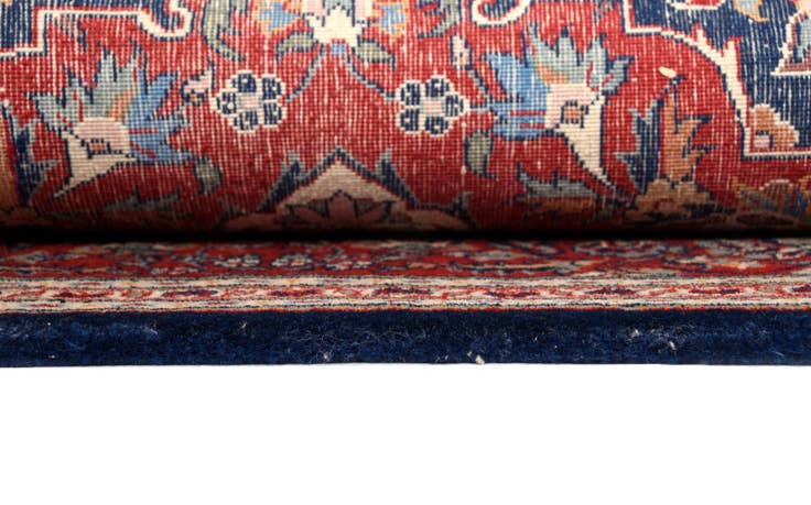 Detail image of 4' 1 x 7' 5 Sarouk Wool Rug