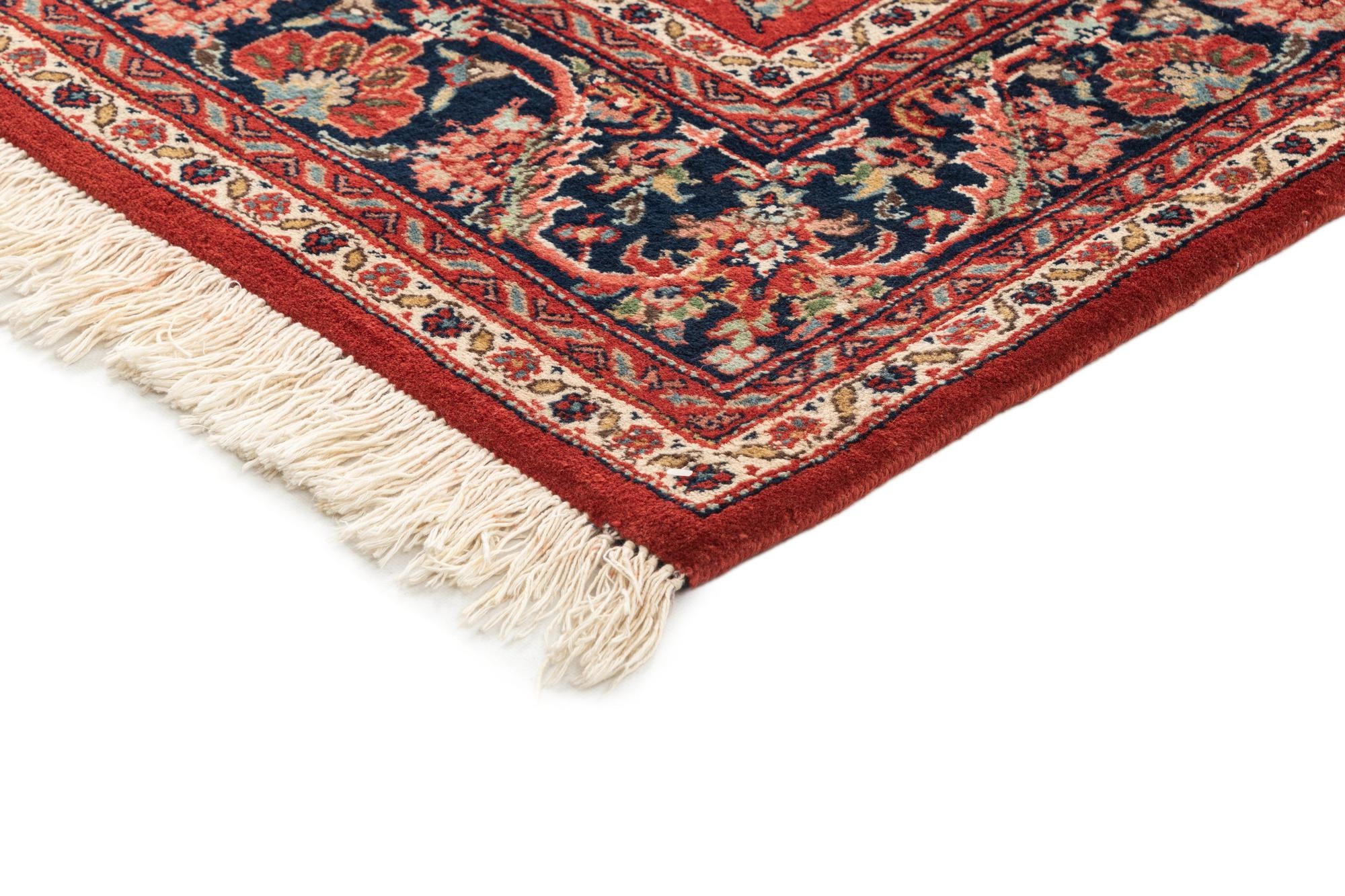 5' 8 x 7' 8 Sarouk Rug
