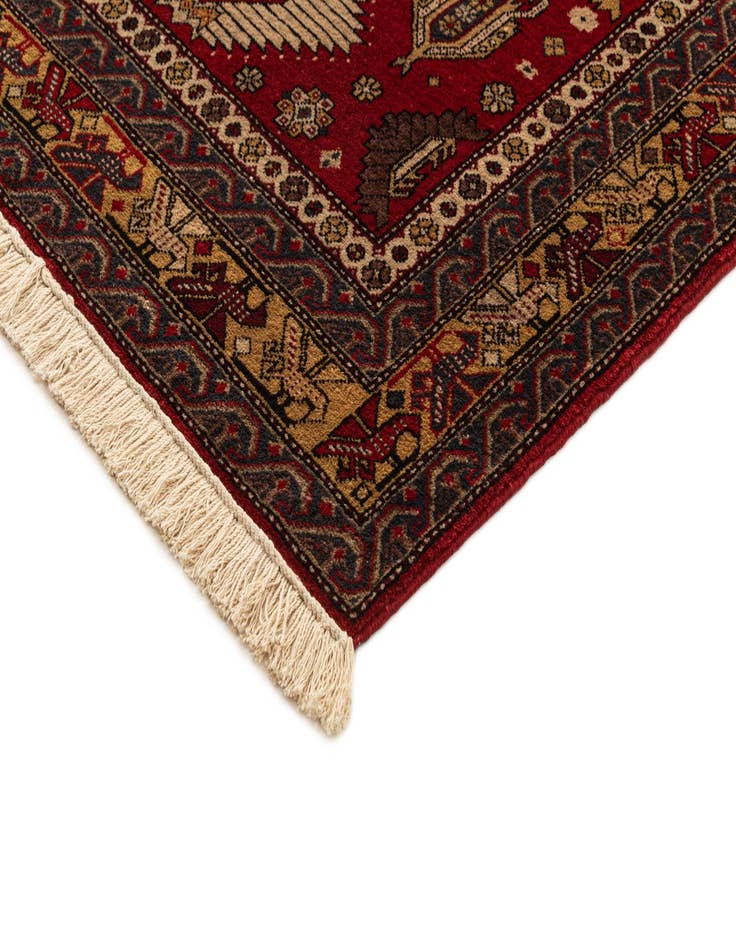 Detail image of 3' 3 x 4' 11 Schirwan Rug