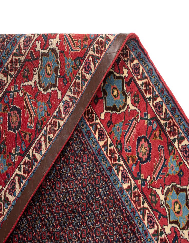 Detail image of 8' 1 x 10' 11 Senneh Wool Rug