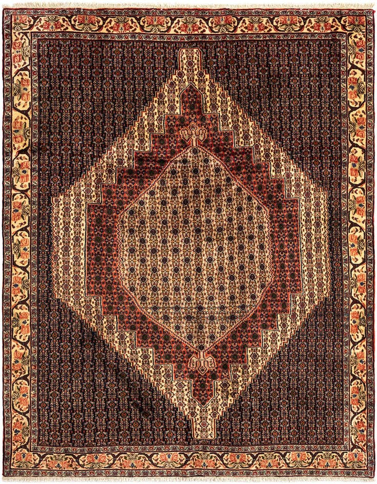 Detail image of 6' 10 x 9' 2 Senneh Wool Rug