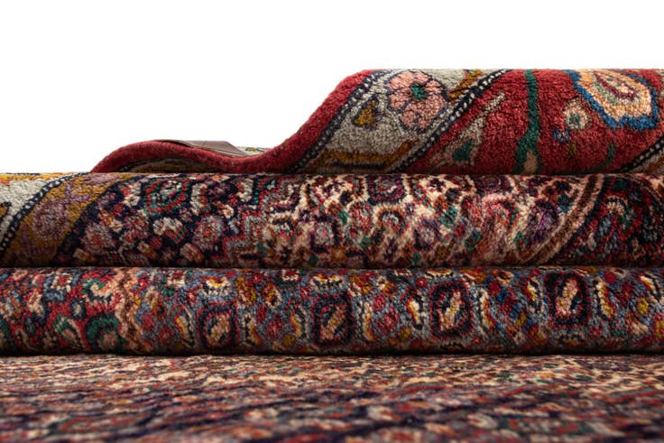 Detail image of 6' 6 x 8' 3 Senneh Wool Rug