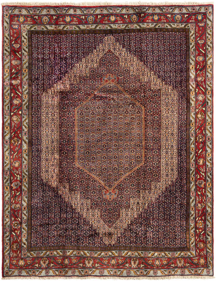 Detail image of 6' 6 x 8' 3 Senneh Wool Rug
