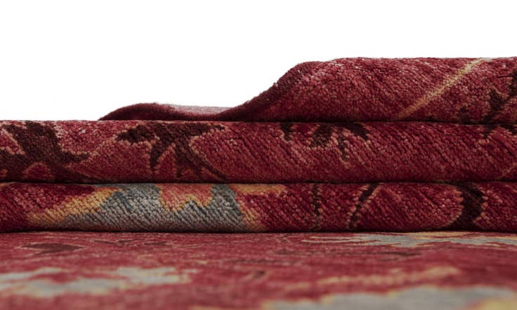 Detail image of 8' 7 x 12' 2 Serapi Wool Rug