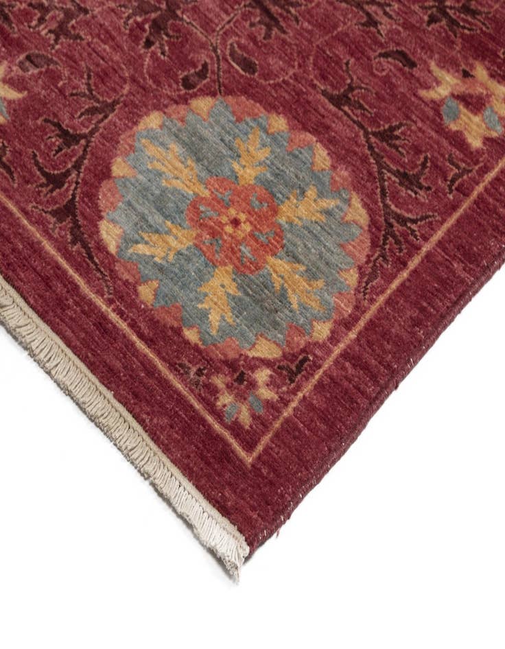 Detail image of 8' 7 x 12' 2 Serapi Wool Rug