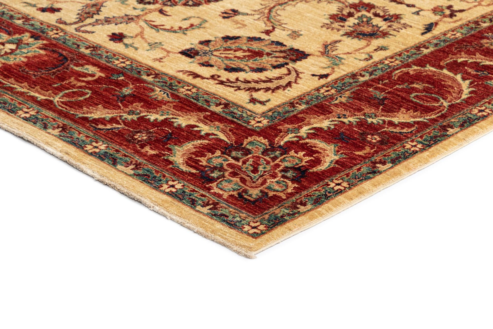 5' 7 x 7' 7 Serapi Rug
