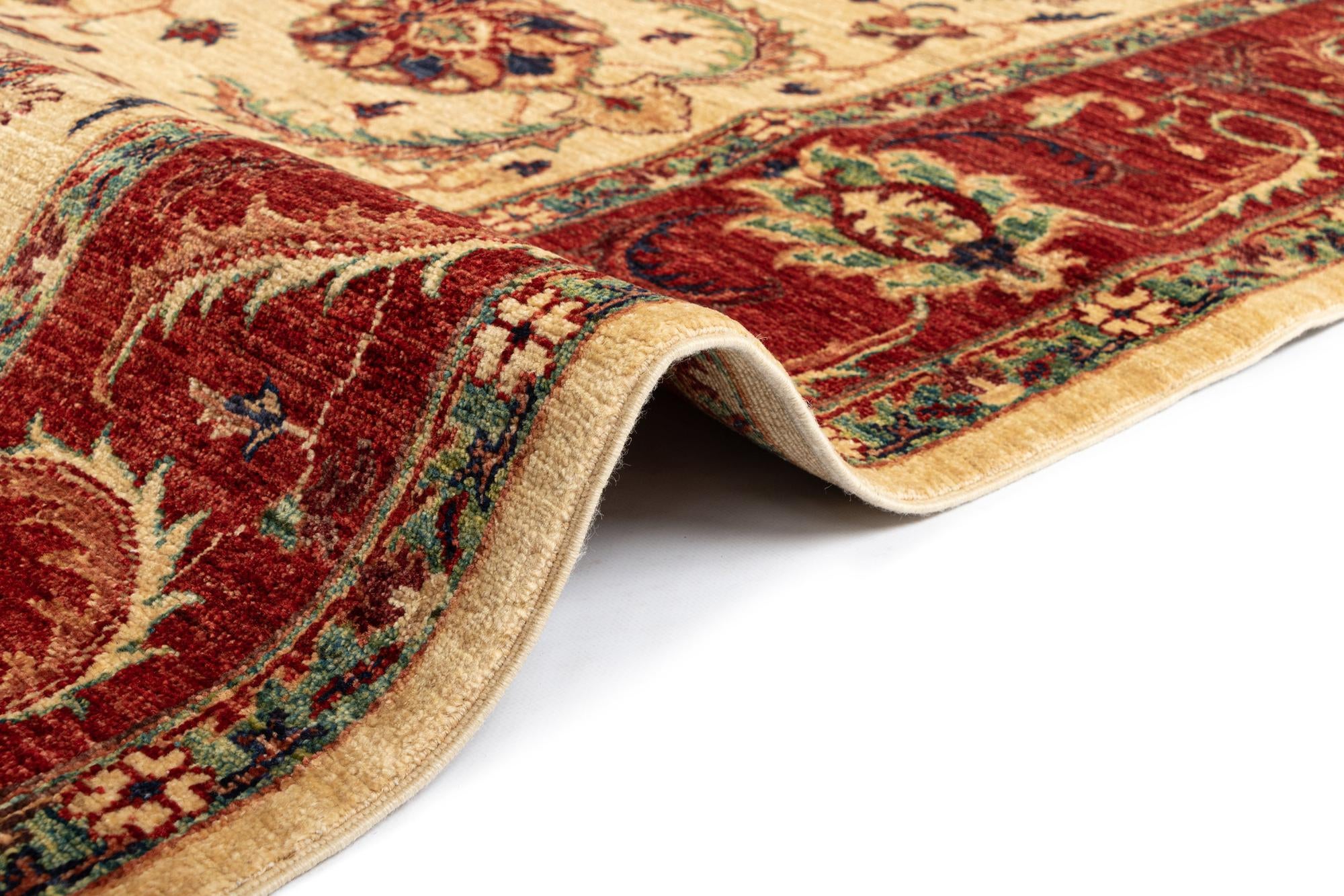 5' 7 x 7' 7 Serapi Rug