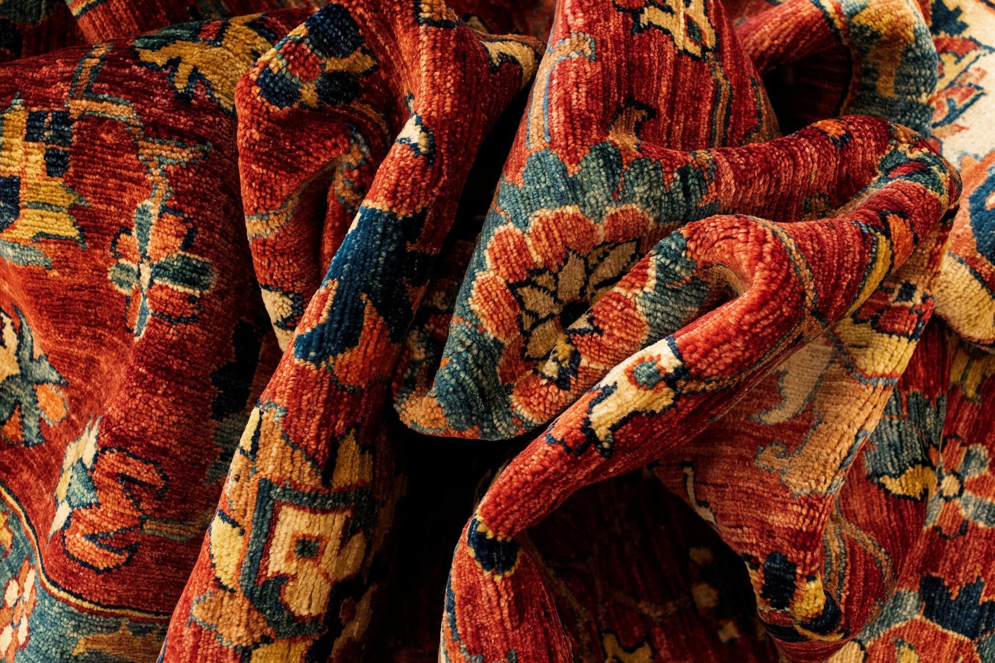 Red 6' 1 x 8' 5 Serapi Wool Rug | Rugs.ca