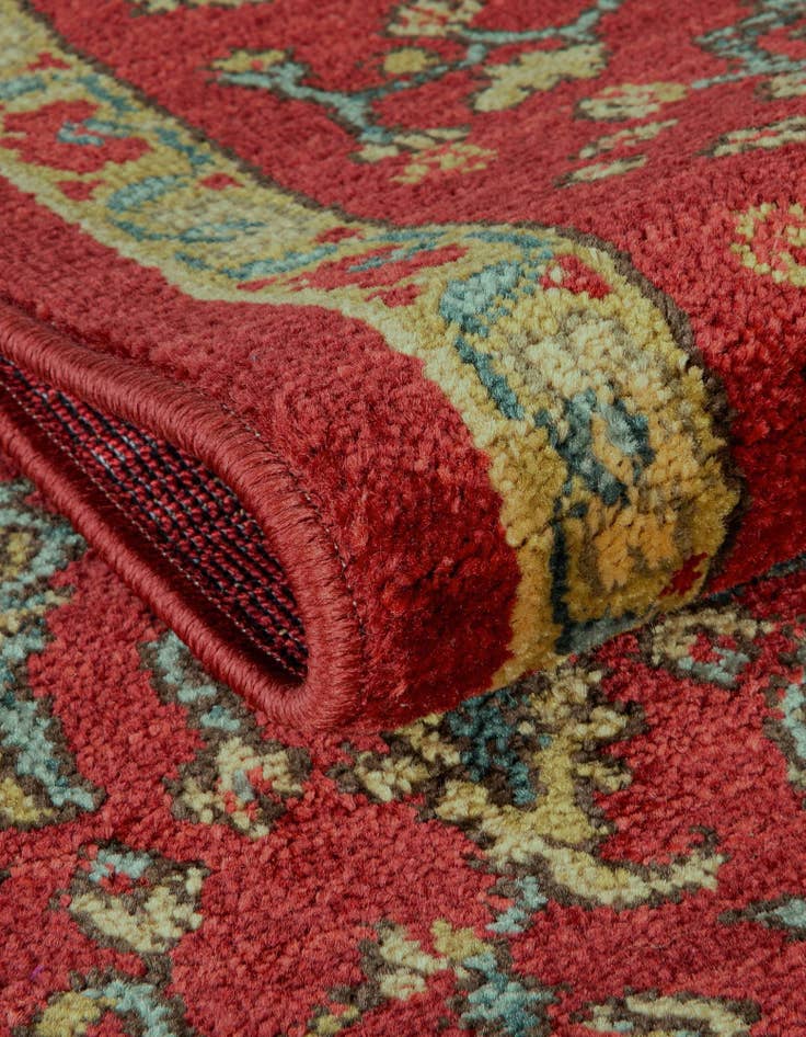 Detail image of 8' x 10' Serapi Rug