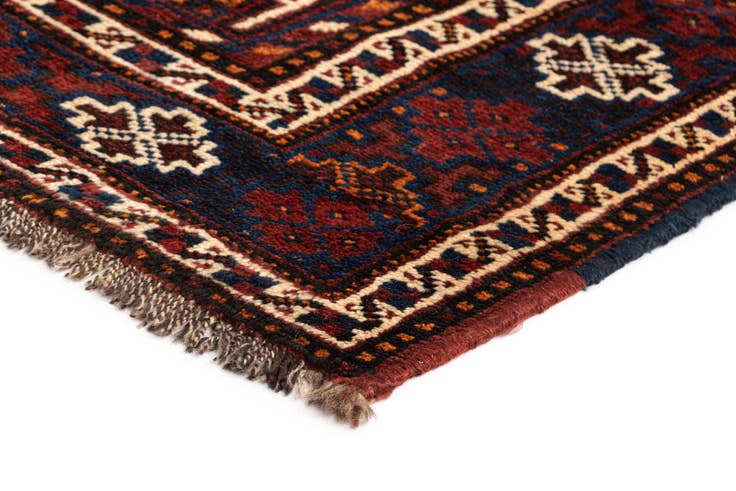 Detail image of 5' 3 x 7' Shiraz Wool Rug