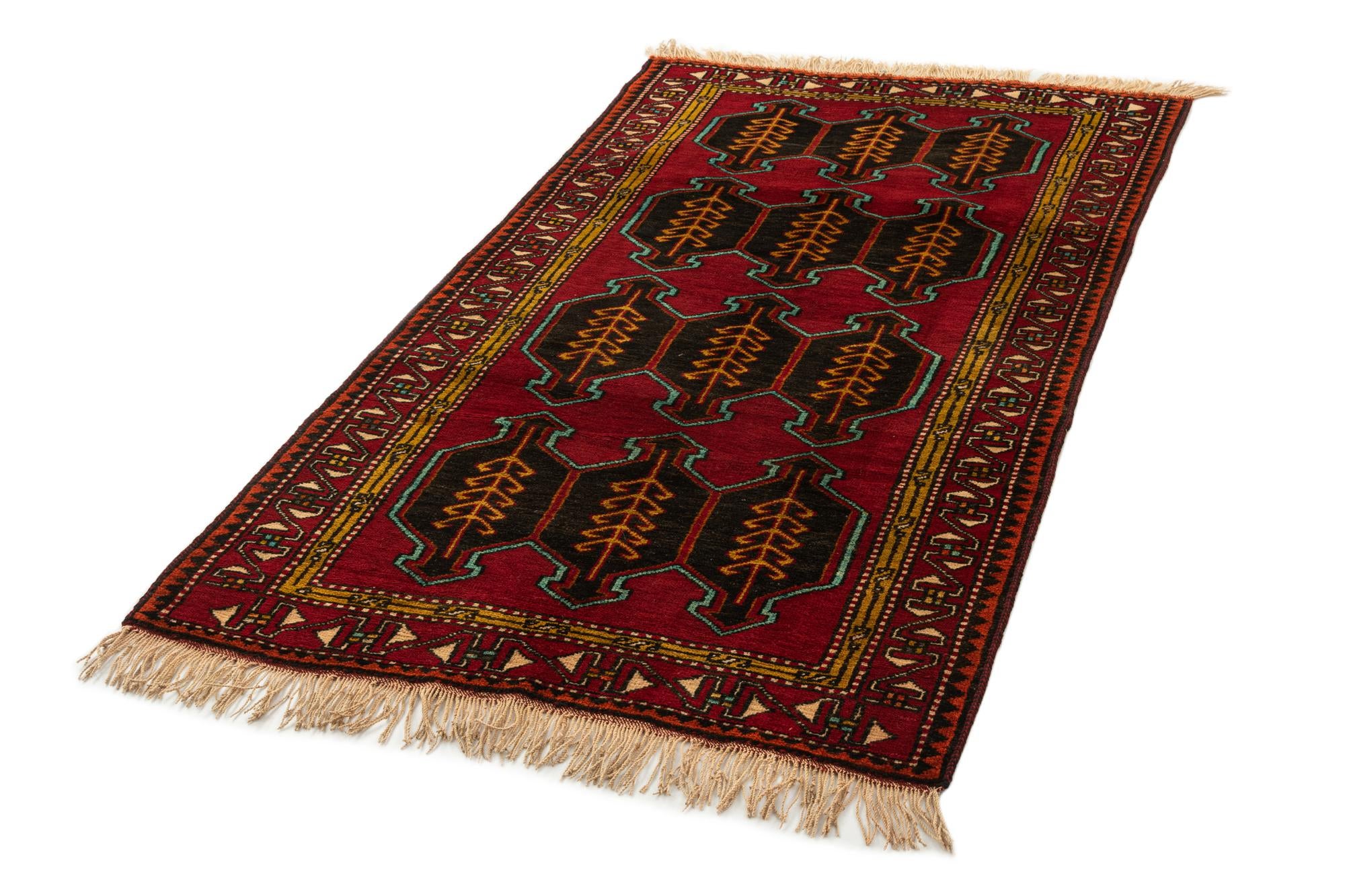 3' 7 x 6' 7 Hand Knotted Shiraz Wool Rug